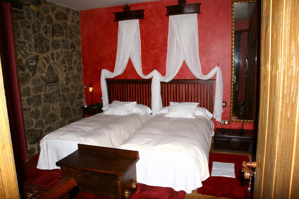 Hotel Rural Pena Del Alba Arroyomolinos de la Vera エクステリア 写真